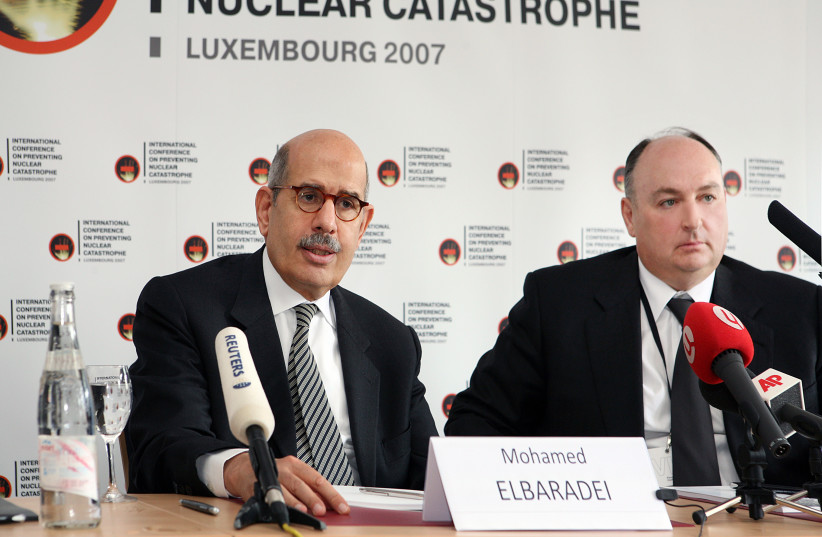  Dr. Moshe Kantor with Mohamed ElBaradei, former director-general of the International Atomic Energy Agency (IAEA), at the first Luxembourg Forum meeting in 2007 (photo credit: Lux Forum)