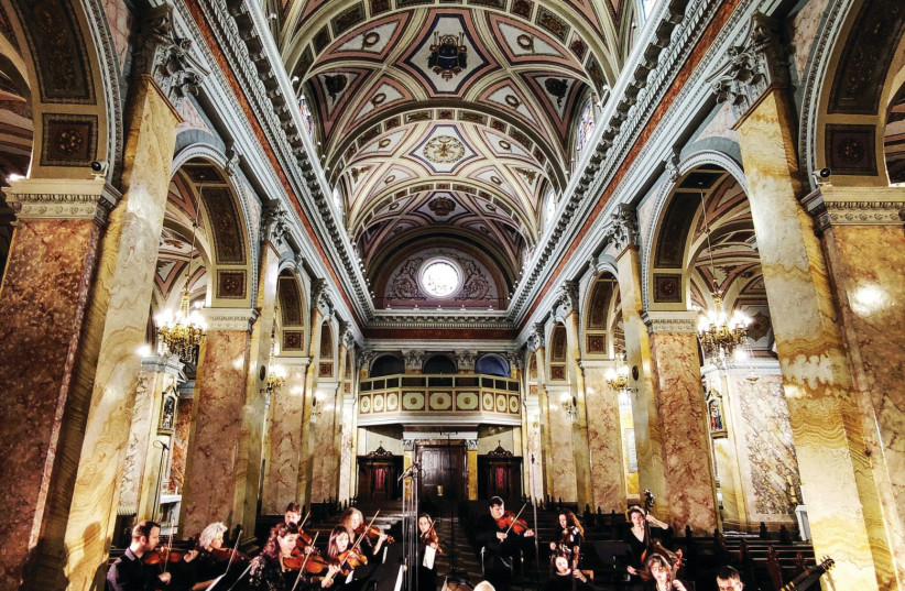 Kati Debretzeni returns to Israel with baroque music - Vimarsana News