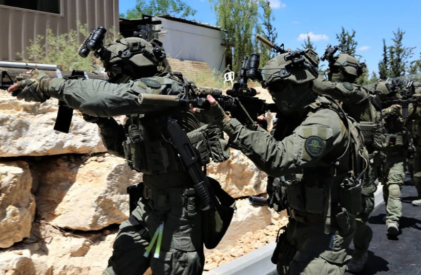 YAMAM officers in action (Illustrative) (photo credit: ISRAEL POLICE)
