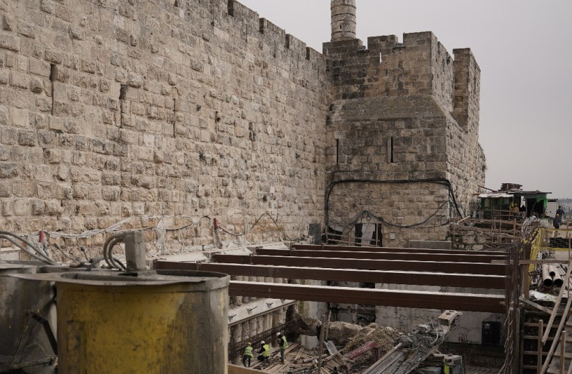  Work on the fortifications of the walls and entrance pavilion foundations at the Tower of David Museum. (credit: RICK RACHMAN)