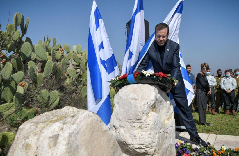  President Isaac Herzog participates in memorial for the late former Prime Minister Ariel Sharon and his wife Lily. (photo credit: KOBI GIDEON/GPO)