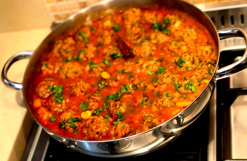  Meatballs in tomato sauce with broad beans (credit: PASCALE PEREZ-RUBIN)