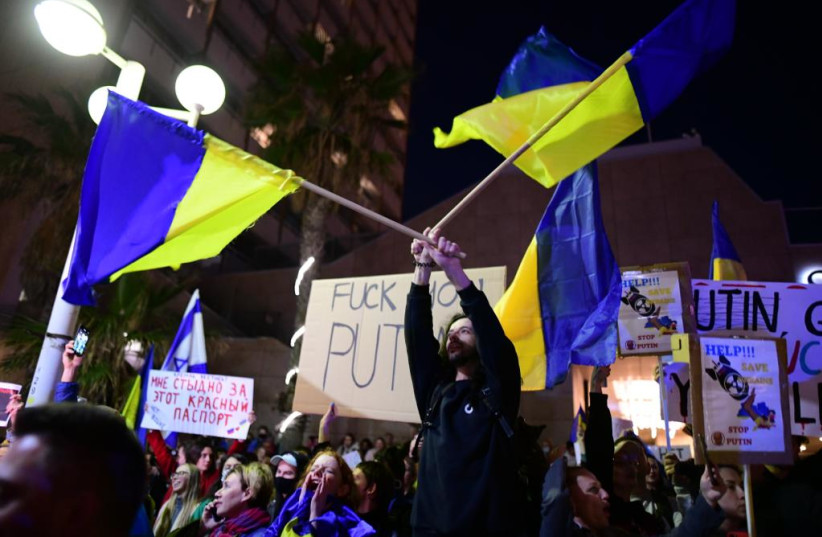  Ukrainian Israelis demonstrate in front of the Russian embassy in Tel Aviv February 24, 2022. (credit: AVSHALOM SASSONI/MAARIV)