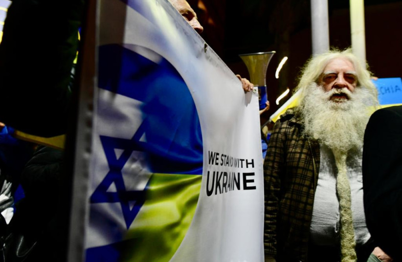  Ukrainian Israelis demonstrate in front of the Russian embassy in Tel Aviv February 24, 2022. (credit: AVSHALOM SASSONI/MAARIV)
