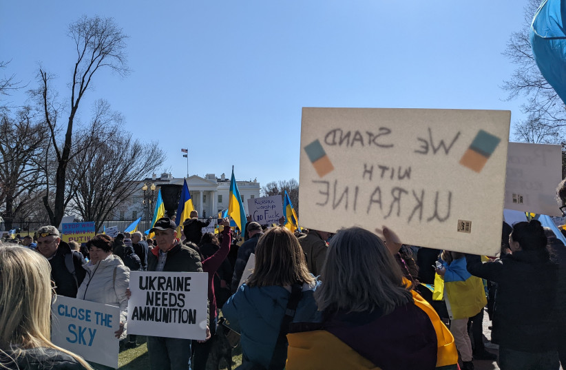 People rallying outside the White House in support of Ukraine, February 27, 2022. (photo credit: OMRI NAHMIAS)