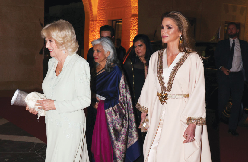  JORDAN’S QUEEN RANIA hosts Britian’s Camilla, Duchess of Cornwall, at a private dinner at Al Husseiniya Palace in Amman, Nov. 2021. (credit: IAN VOGLER/POOL VIA REUTERS)