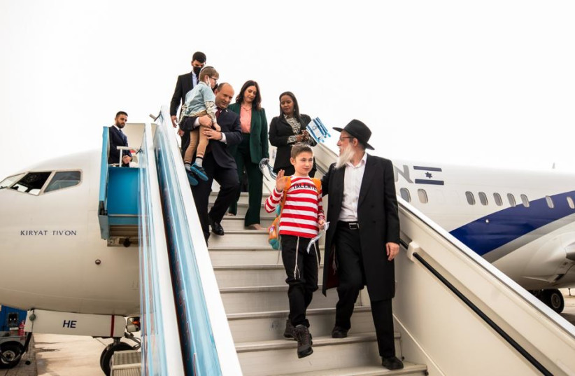  Plane of Ukrainian orphans arriving in Israel, March 6, 2022.  (credit: ALIYAH AND INTEGRATION MINISTRY)