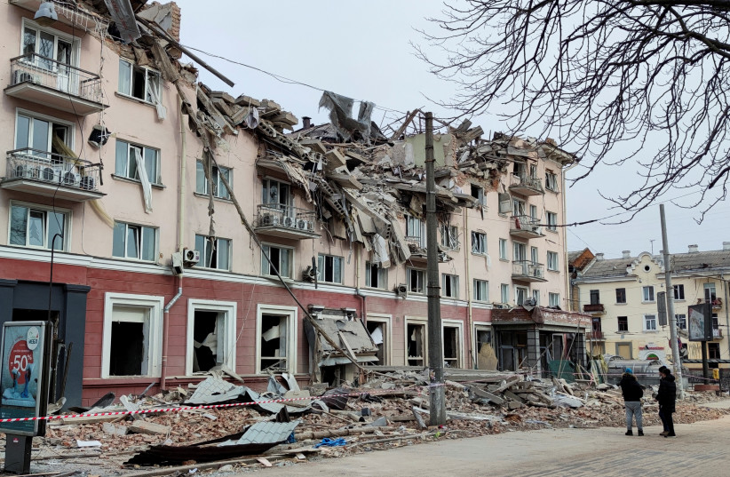  An external view shows hotel ‘Ukraine’ destroyed during an air strike, as Russia's attack on Ukraine continues, in central Chernihiv, Ukraine (photo credit: REUTERS/OLEH HOLOVATENKO)
