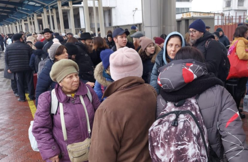  Ukraine refugees wait at stations close to the border (credit: AY Moldova)