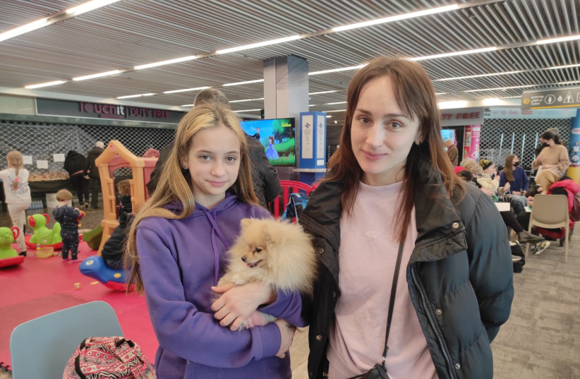  Ukrainian refugees waiting with their pets at Ben Gurion Airport (credit: ALIYAH AND INTEGRATION MINISTRY)