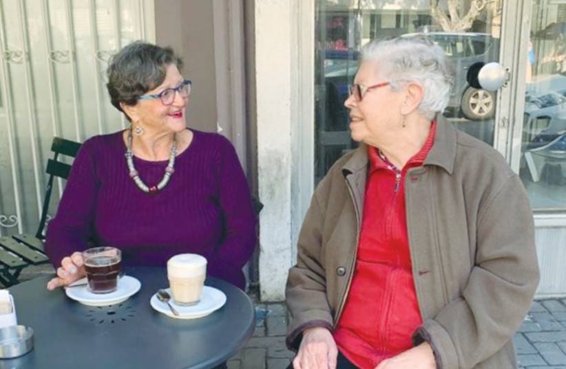 RIKA MEYEROWITZ (left) and Orna enjoy a coffee and a chat.  (photo credit: Rika Meyerowitz)