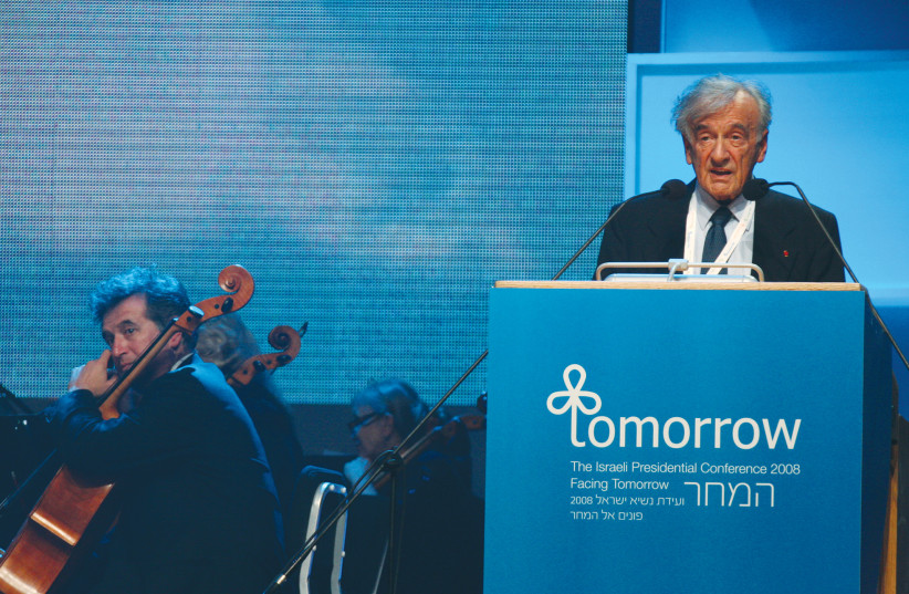  ELIE WIESEL speaks at the first ‘Facing Tomorrow’ Israeli Presidential Conference in Jerusalem, 2008 (photo credit: ANNA KAPLAN/FLASH90)