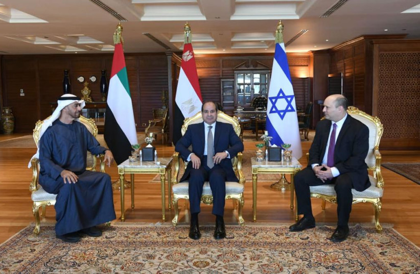  Prime Minister Naftali Bennett meets Egyptian President Abdel Fattah El-Sisi and Crown Prince of Abu Dhabi Sheikh Mohamed bin Zayed bin Sultan Al Nahyan, in Sharm e-Sheikh on March 22. (credit: COURTESY OF THE EGYPTIAN PRESIDENCY)