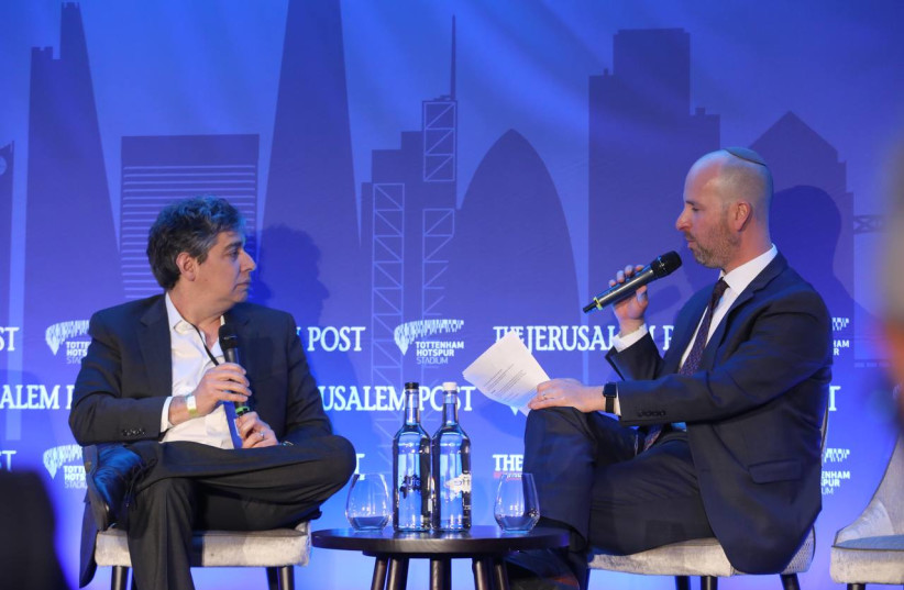  Nir Zuk, founder and CTO of cybersecurity company Palo Alto Networks with Yaakov Katz, Editor in Chief of The Jerusalem Post at the Jerusalem Post London Conference, March 31, 2022.  (credit: MARC ISRAEL SELLEM/THE JERUSALEM POST)