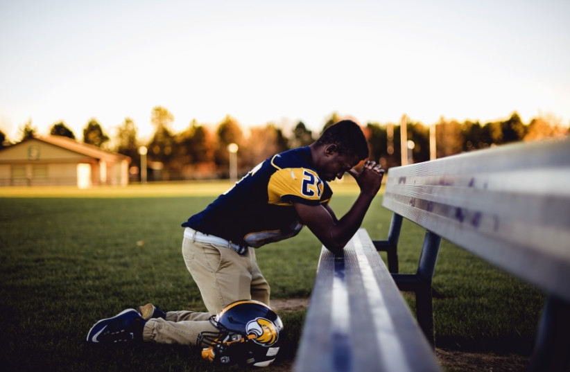 When is a prayer after a public-school football game constitutional? - Vimarsana News