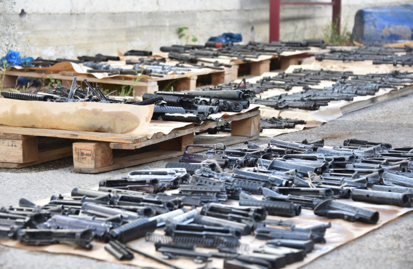  Weapons cache found in the Southern Negev town of Lakiya. (photo credit: POLICE SPOKESPERSON'S UNIT)