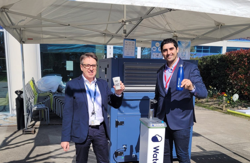 left to right: Pascal Roquet, Corporate & Health Director of STMicroelectronics and Steve Elbaz, VP Mobility at Watergen (photo credit: WATERGEN)