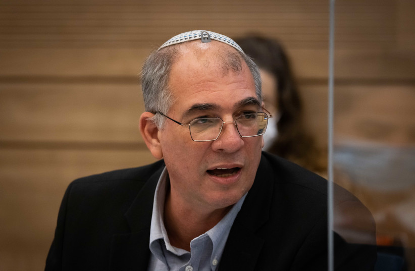 MK Nir Orbach attends a Foreign Affairs Committee meeting, at the Knesset, the Israeli parliament in Jerusalem on September 25, 2021. (photo credit: YONATAN SINDEL/FLASH90)