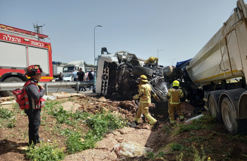  A truck swerved off a highway near Nazareth on April 10, 2022. The driver did not survive. (credit: FIRE AND RESCUE NORTHERN DIVISION)