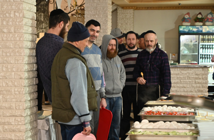 Refugees with jacuzzis: The life of 200 Jews at resort in wartime Ukrain - Vimarsana News