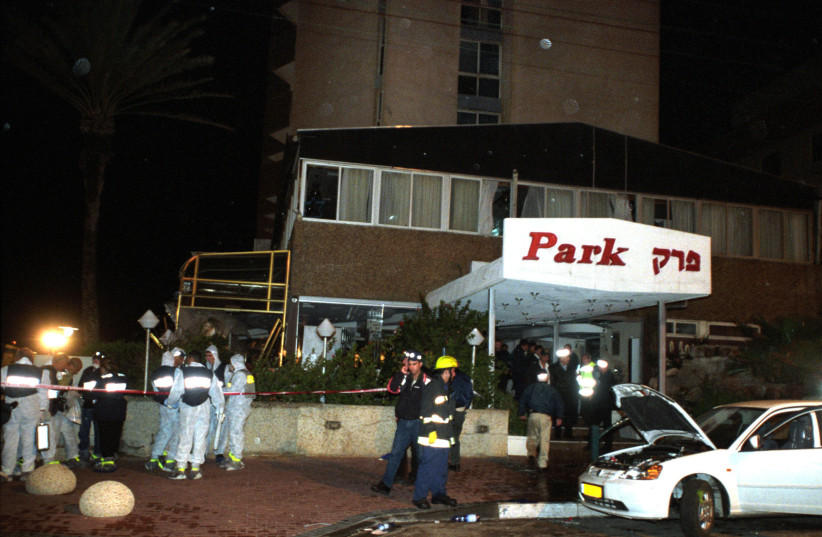 Netanya, Israel, Mar 27 2002 . Palestinian suicide bomber exploded himself in a hotel "Park" in Netanya, in the middle of the passover dinner, killing 16 and injuring over 130 people.  (photo credit: FLASH 90)
