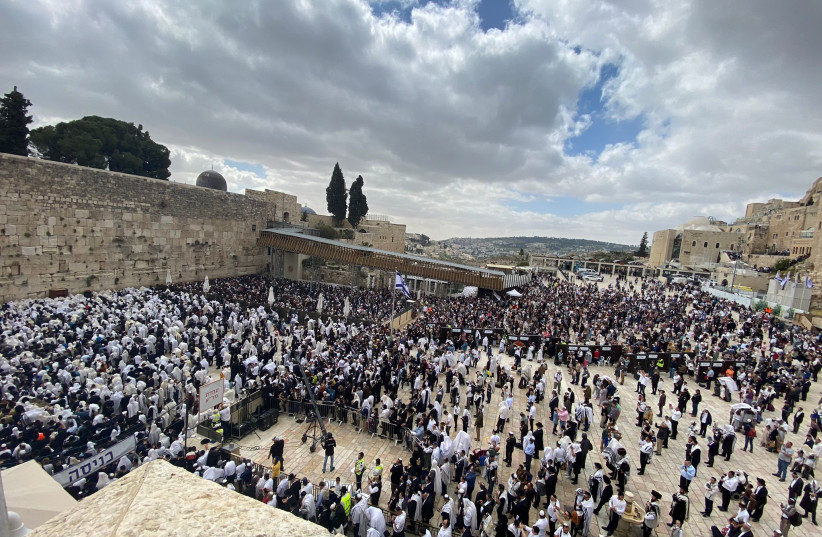  Priestly Blessing ceremony on April 20, 2022 (credit: WESTERN WALL HERITAGE FOUNDATION)