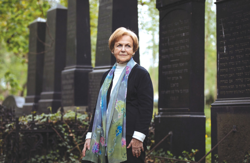 Holocaust survivors pass the torch to third generation in - Vimarsana News