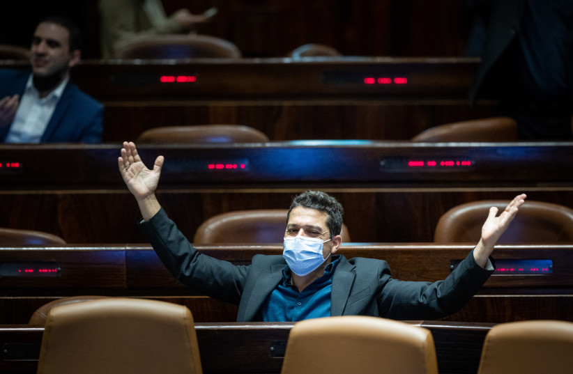  MK Amichai Chikli reacts during a plenum session in the assembly hall of the Knesset, the Israeli parliament in Jerusalem on January 19, 2022. (photo credit: YONATAN SINDEL/FLASH90)