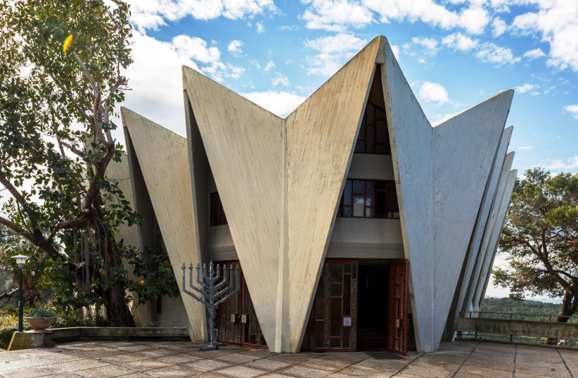  The Village's synagogue serves as a metaphor. Its distinctive rooftop resembles tents, echoing the transience and fragility in youth. Yet, at the same time, the building resembles a crown, representing a feeling of confidence and holiness. (photo credit: ImpactIsrael)