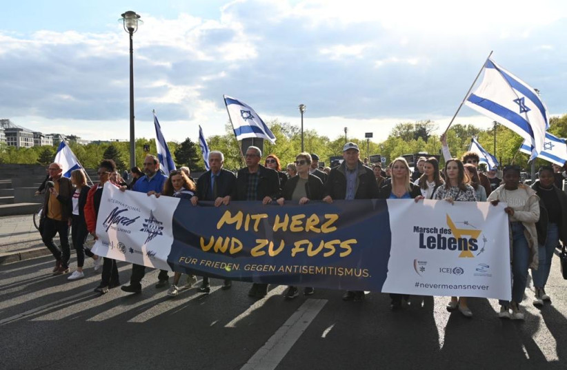 Christians march through Berlin: 'For peace, against antisemitism' - Vimarsana News
