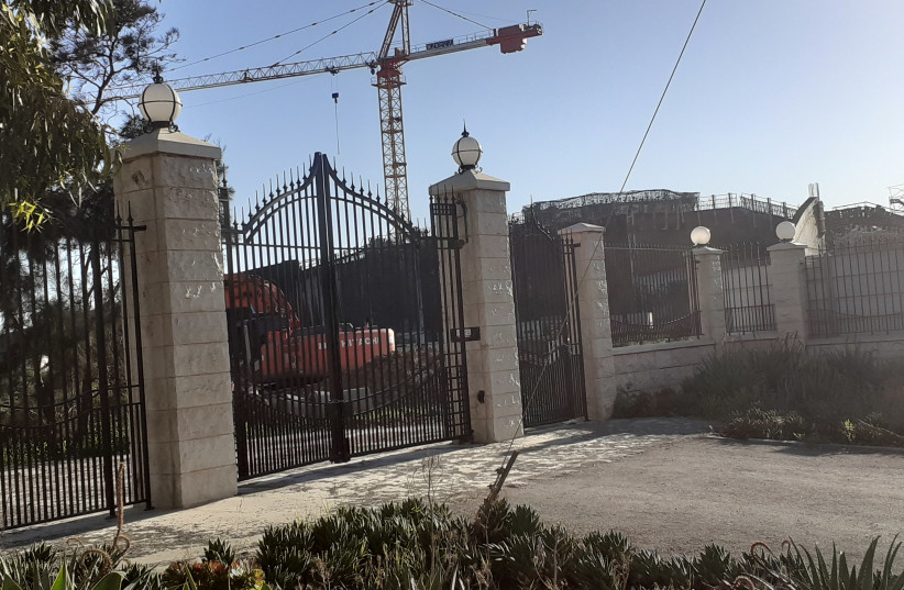  UNDER CONSTRUCTION: Main building at shrine of Abdul Baha, Acre. (photo credit: GIL ZOHAR)