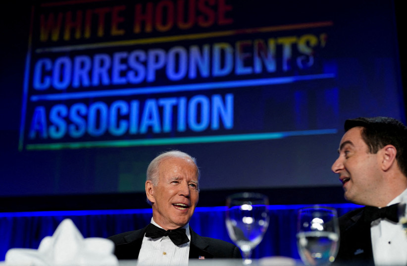 US President Joe Biden and journalist Steven Portnoy attend the annual White House Correspondents' Association Dinner in Washington, U.S., April 30, 2022. (credit: REUTERS/Al Drago)