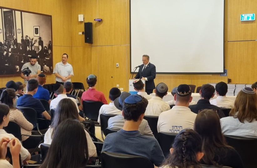  Contestants from around the world at the Jewish Agency building, meeting with Yaakov Hagoel (credit: WORLD ZIONIST ORGANIZATION)