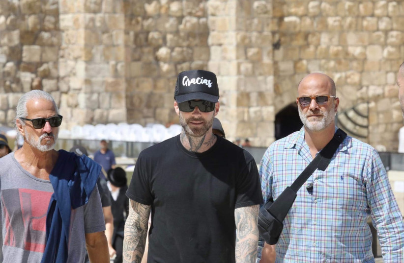 Maroon 5 at the Western Wall in Jerusalem, May 8, 2022.  (photo credit: MARC ISRAEL SELLEM)