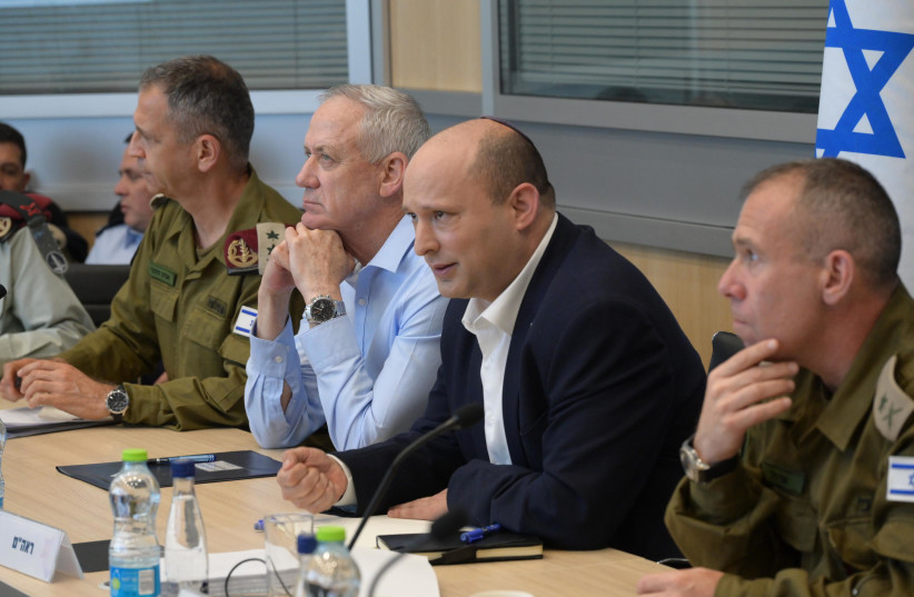  Prime Minister Naftali Bennett visit IDF largest training drill, dubbed “Chariots of Fire,”, May 10, 2022. (photo credit: AMOS BEN-GERSHOM/GPO)