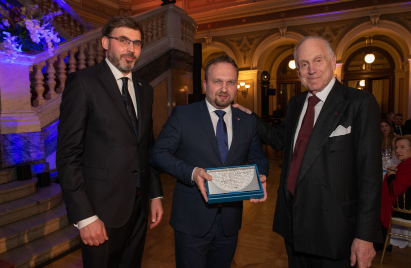  On the left: President of Federation of Jewish Communities in the Czech Republic Petr Papoušek and In the middle: Czech Deputy Prime Minister Marian Jurečka. (photo credit: WORLD JEWISH CONGRESS)