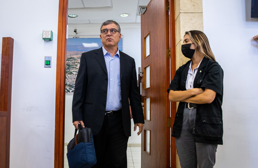 Shlomo Filber, former director general of the Communications Ministry court hearing in the trial against former Israeli prime minister Benjamin Netanyahu, at the District Court in Jerusalem, May 10, 2022. (credit: OREN BEN HAKOON/POOL)