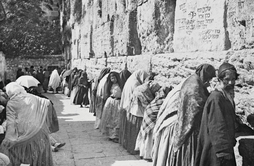  WORSHIPERS AT the Western Wall in 1910.  (credit: American Colony/National Photo Archive)