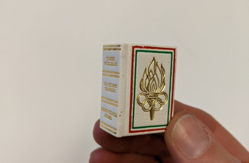 Inside a Holocaust survivor's collection of over 1,000 miniature books - Vimarsana News