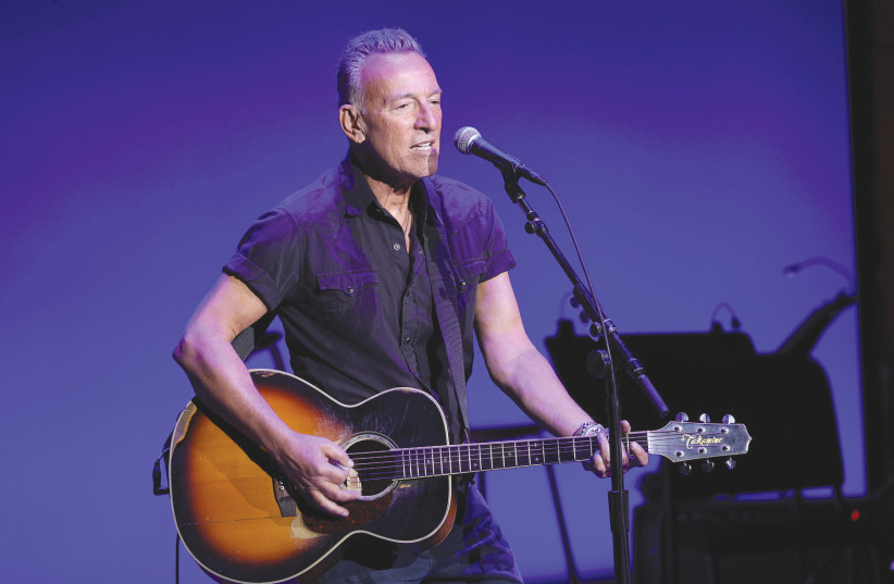  BRUCE SPRINGSTEEN performs last year in New York.  (photo credit: Jamie McCarthy/Getty Images)