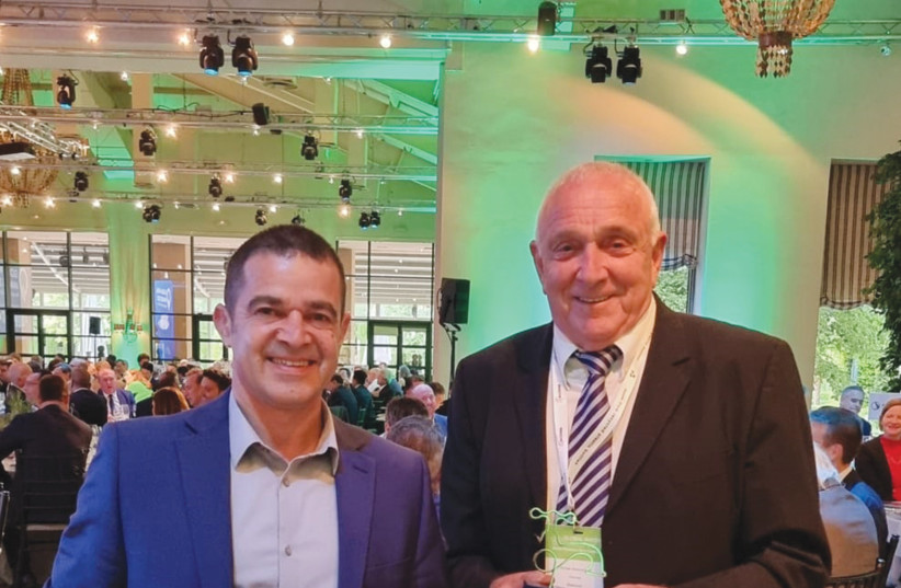  MEKOROT CEO Amit Lang and Chairman Yitzhak Aharonovich.  (photo credit: MEKOROT)