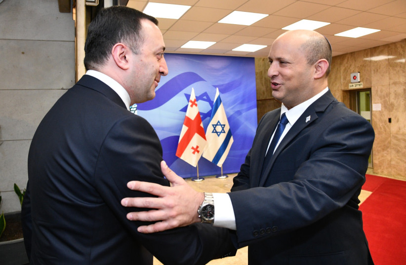  Prime Minister Naftali Bennett with Georgian Prime Minister Irakli Garibashvili, May 30, 2022. (credit: HAIM ZACH/GPO)