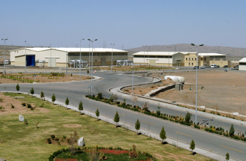 A view of the Natanz uranium enrichment facility 250 km (155 miles) south of the Iranian capital Tehran, March 30, 2005. (credit: REUTERS/Raheb Homavandi/File Photo)