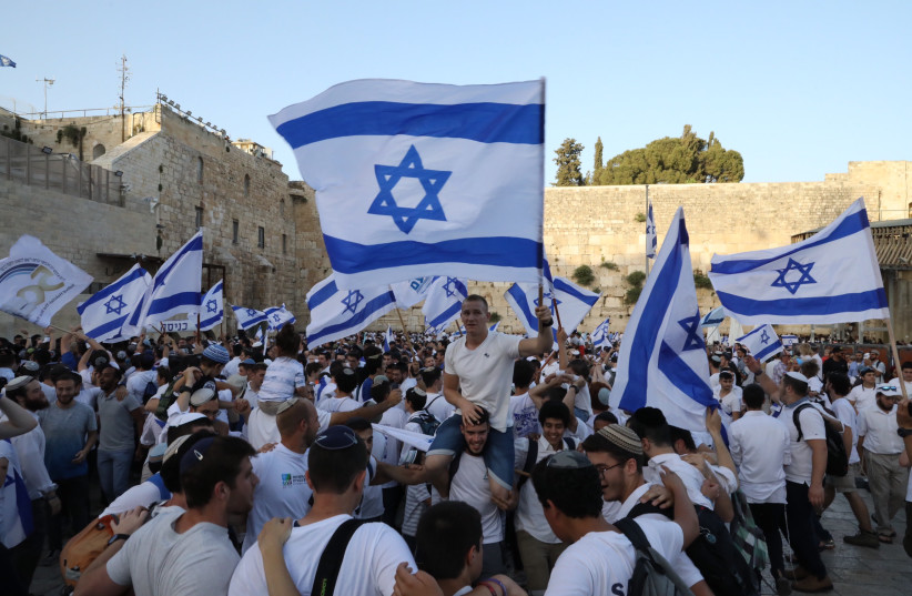  Celebratory dancing at the Western Wall on Jerusalem Day. (photo credit: MARC ISRAEL SELLEM)