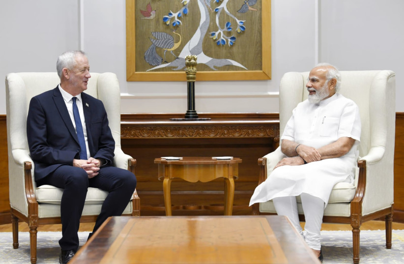 Israeli Defense Minister Benny Gantz meets with Indian Prime Minister Narendra Modi in India June 2, 2022. (credit: ISRAEL DEFENSE MINISTRY)