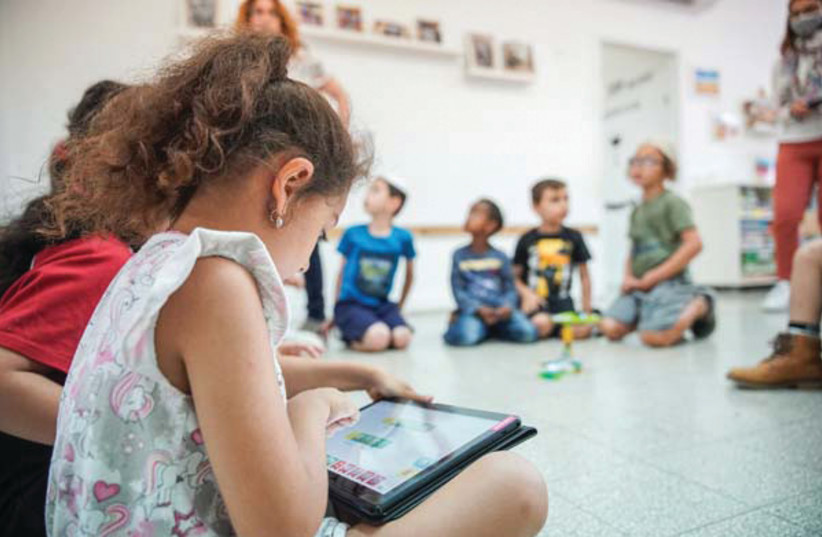 Using STEAM education: Narrowing gaps between the haves and have-nots - Vimarsana News