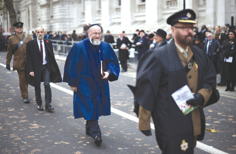  RABBI EPHRAIM MIRVIS attends the Association of Jewish ex-Servicemen and Women annual remembrance parade and ceremony in London in November. (credit: HENRY NICHOLLS/REUTERS)