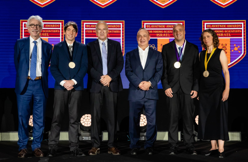  The 2022 Laureates with Len Blavatnik and the Presidents of the Israeli Academy of Sciences and Humanities and the New York Academy of Sciences (photo credit: Eran Beeri)