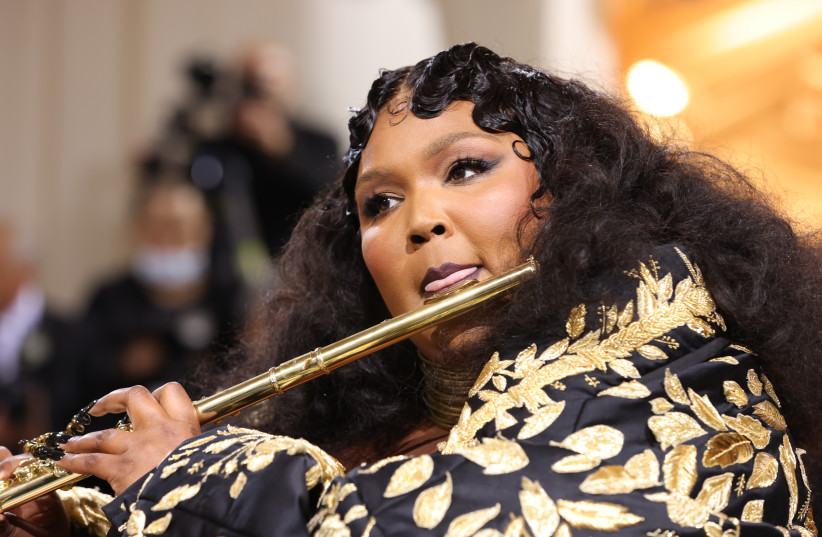  Lizzo arrives at the In America: An Anthology of Fashion themed Met Gala at the Metropolitan Museum of Art in New York City, New York, US, May 2, 2022. (photo credit: REUTERS/ANDREW KELLY)