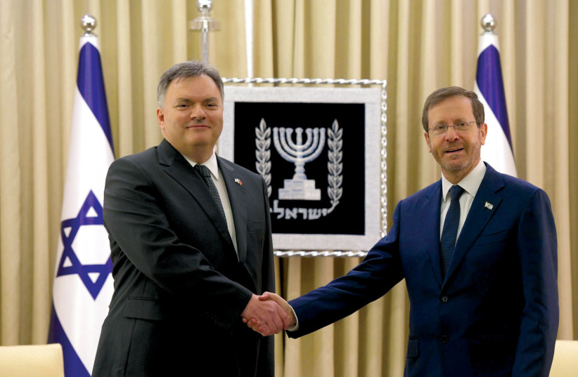 Akopian presents his credentials to President Isaac Herzog on April 7. (credit: HAIM ZACH/GPO)